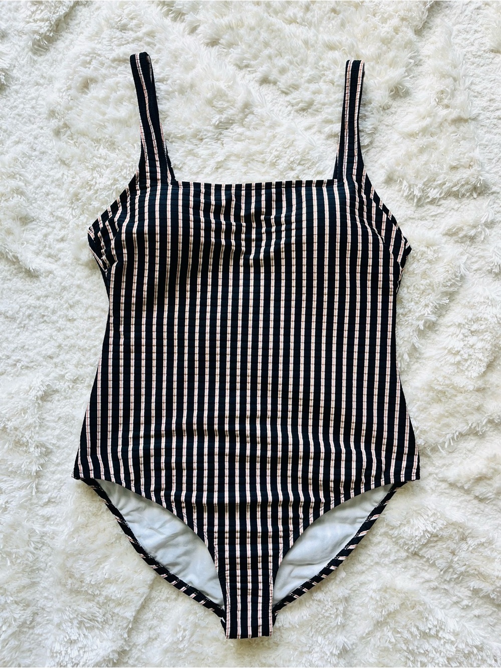 Shade & Shore Striped Ribbed Full Coverage One Piece Swimsuit Size M
